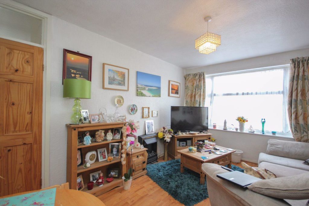 LYNDALE ROAD, WHOBERLEY, COVENTRY, CV5 8AX Complete Residential Lettings