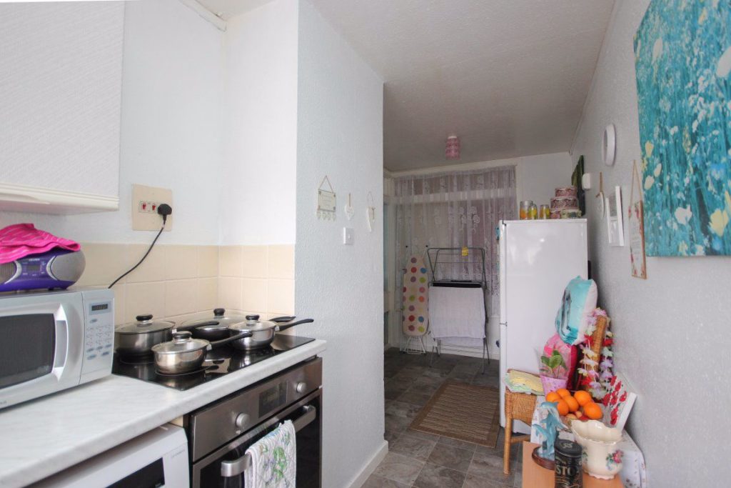 LYNDALE ROAD, WHOBERLEY, COVENTRY, CV5 8AX Complete Residential Lettings