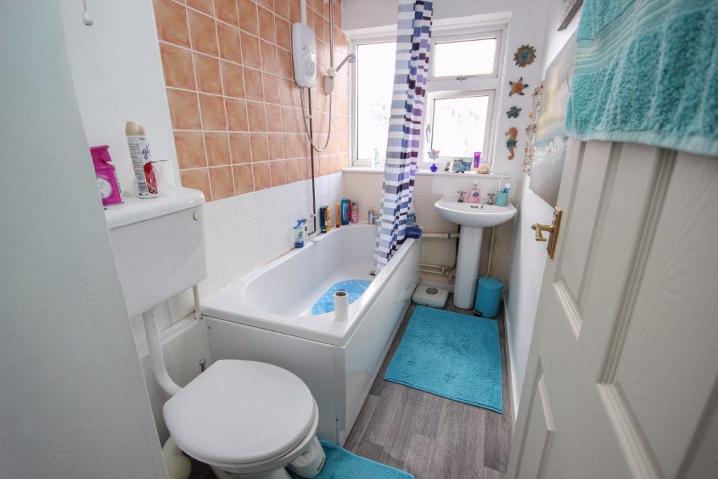 LYNDALE ROAD, WHOBERLEY, COVENTRY, CV5 8AX Complete Residential Lettings